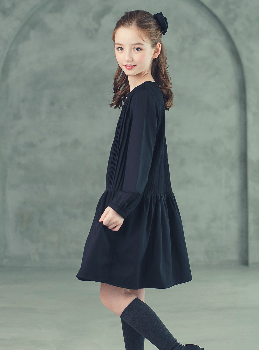 K512 - Round neck black pleated transitional dress