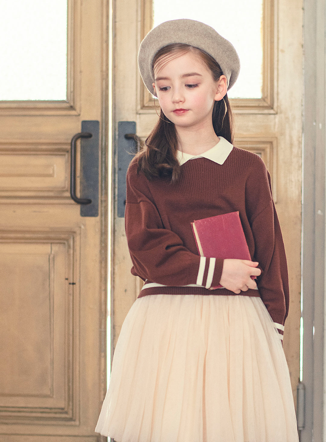 K8034 - Brown knit T-shirt with collar