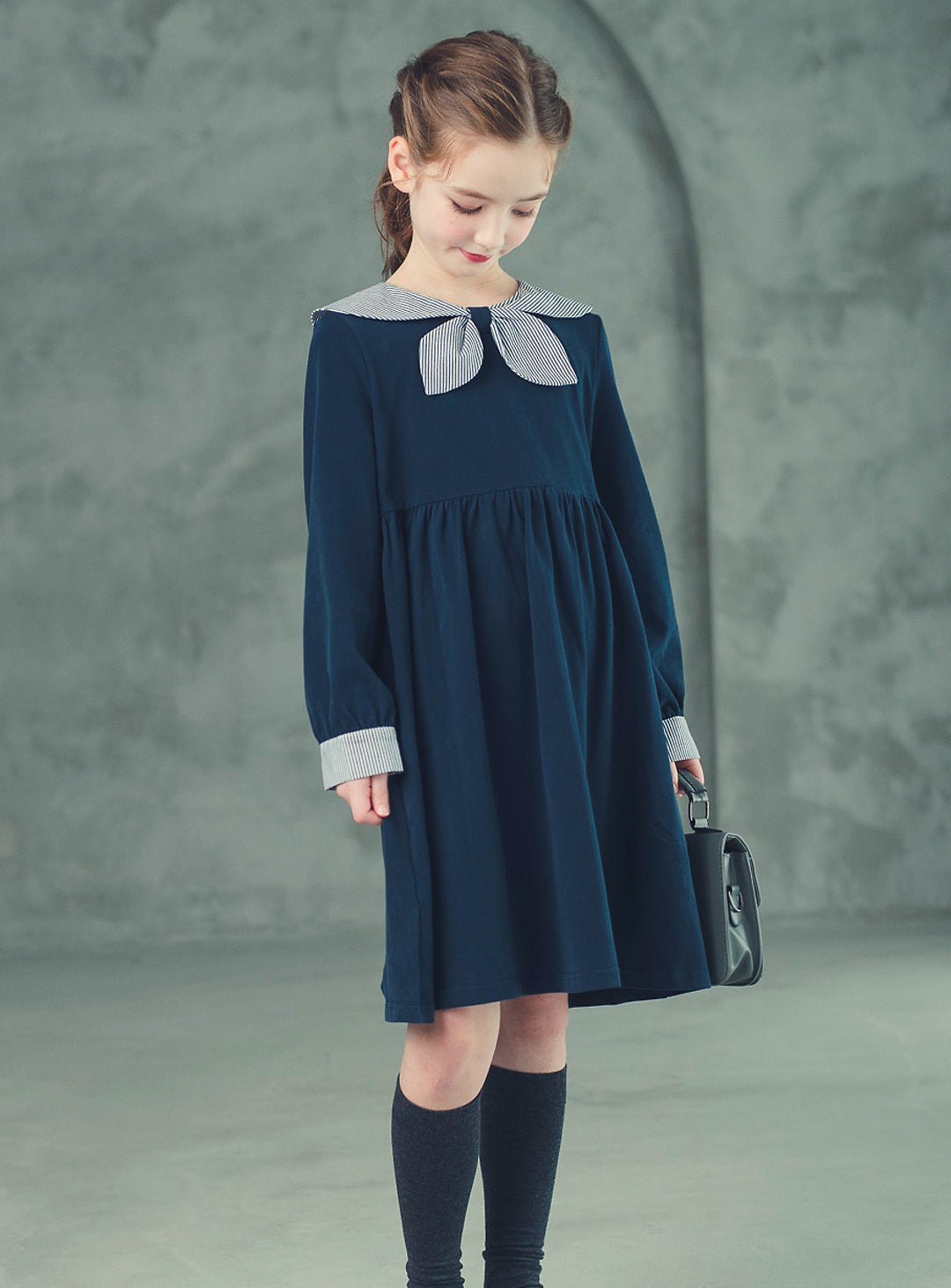 K240820001 - Navy cotton dress with striped collar