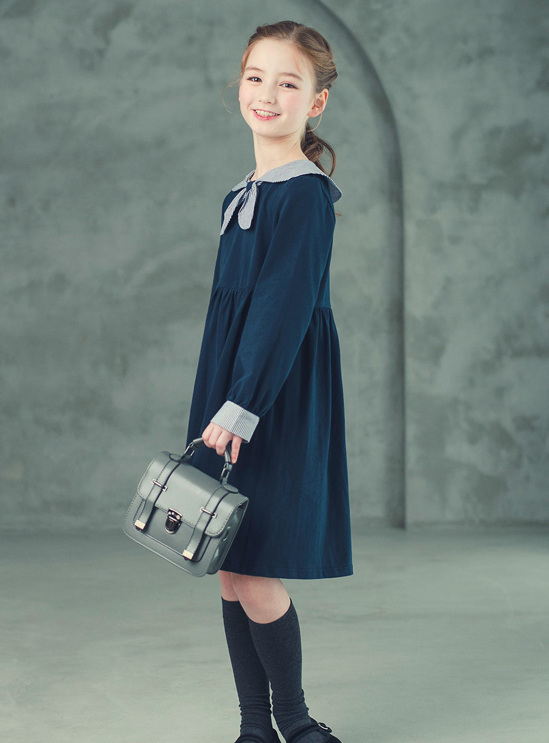 K240820001 - Navy cotton dress with striped collar