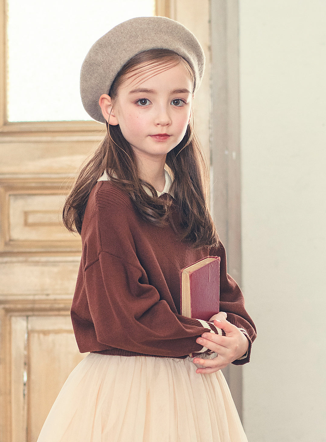 K8034 - Brown knit T-shirt with collar