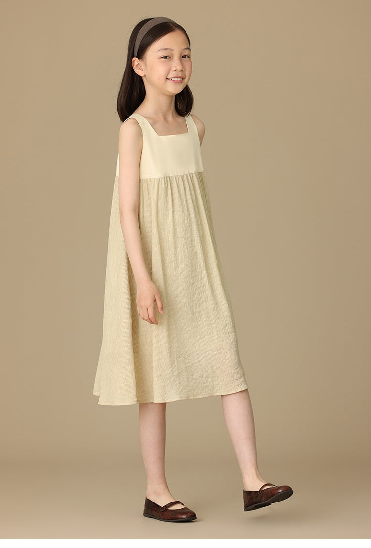 K6028 - Square neck simple wrinkled dress