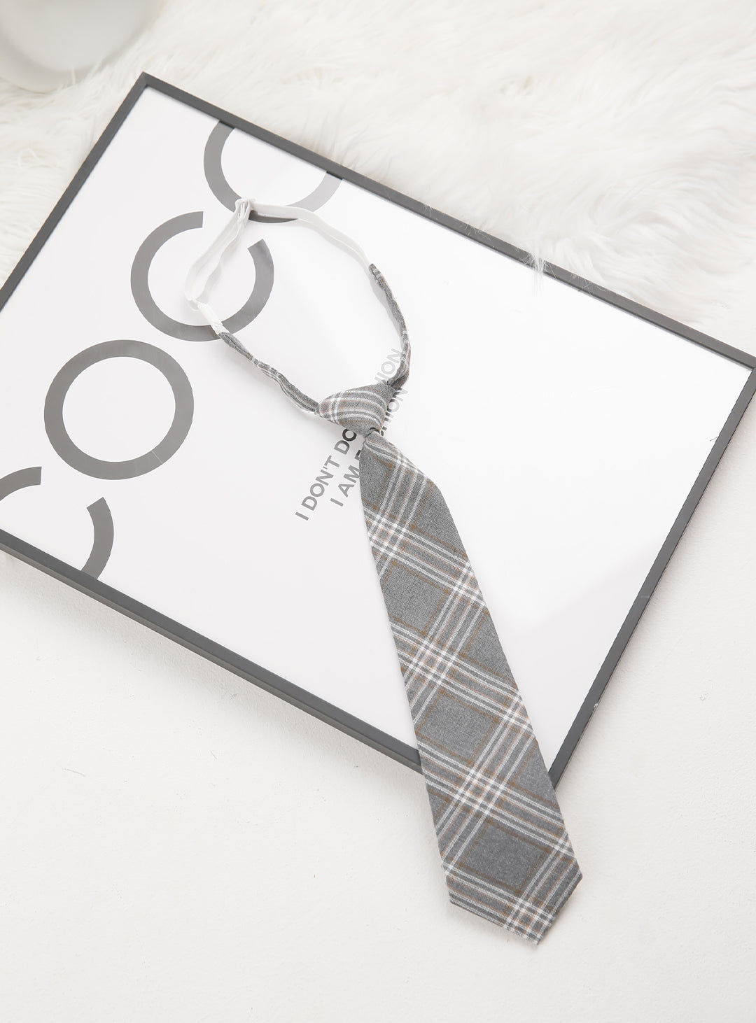 メローグレーチェック柄ネクタイ