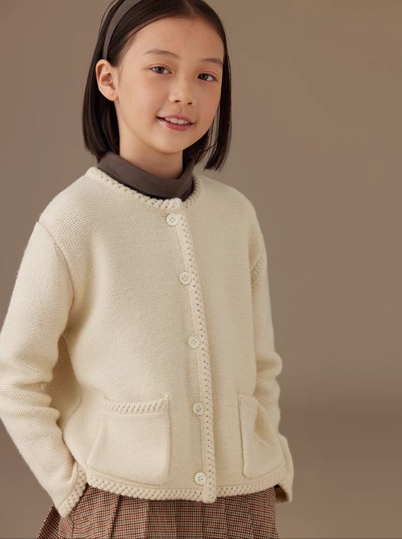 K12065 - Ivory knitted cardigan with pockets