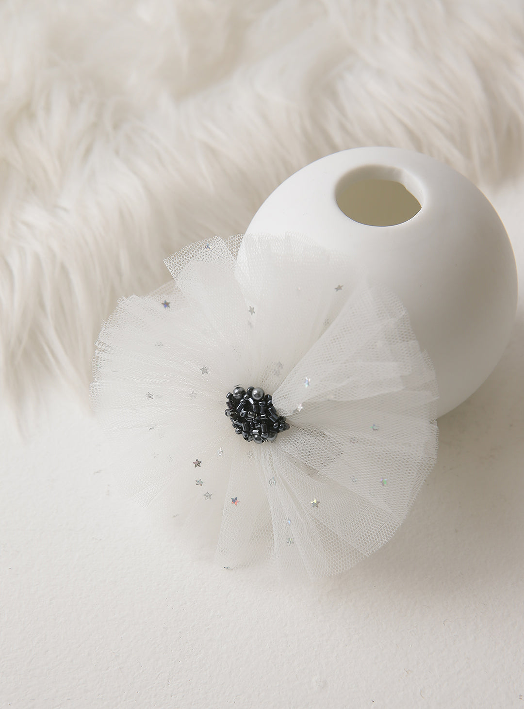 Star Sequined White Tulle Hairpin