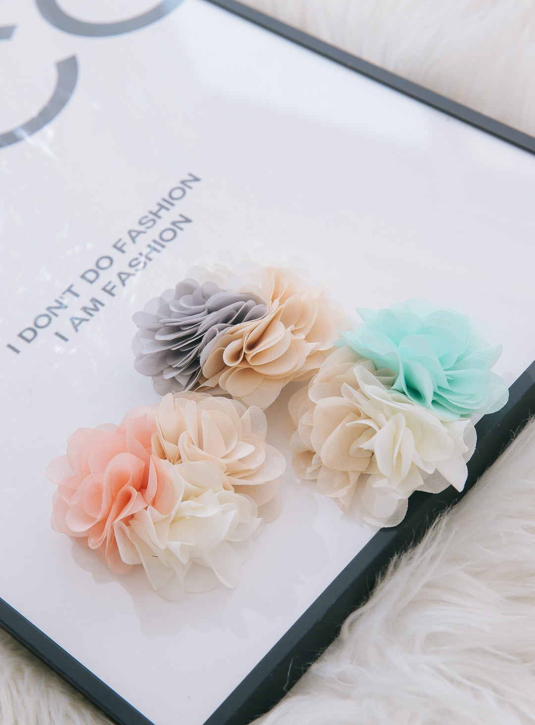 Tri-color tulle hairpin