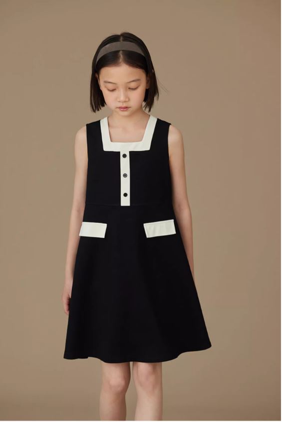 K31803 - Monochrome modern style dress