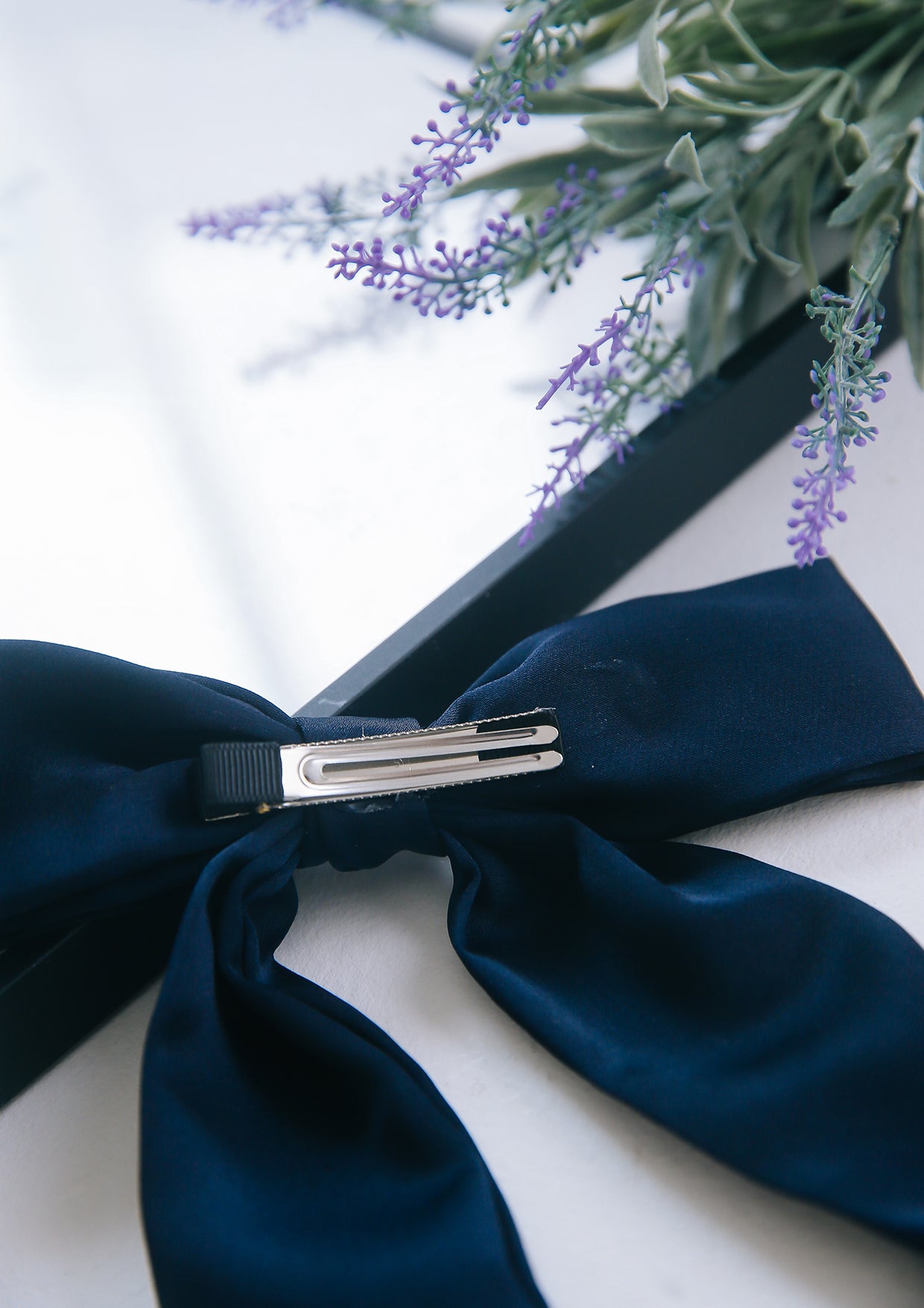 Navy satin long ribbon hairpin