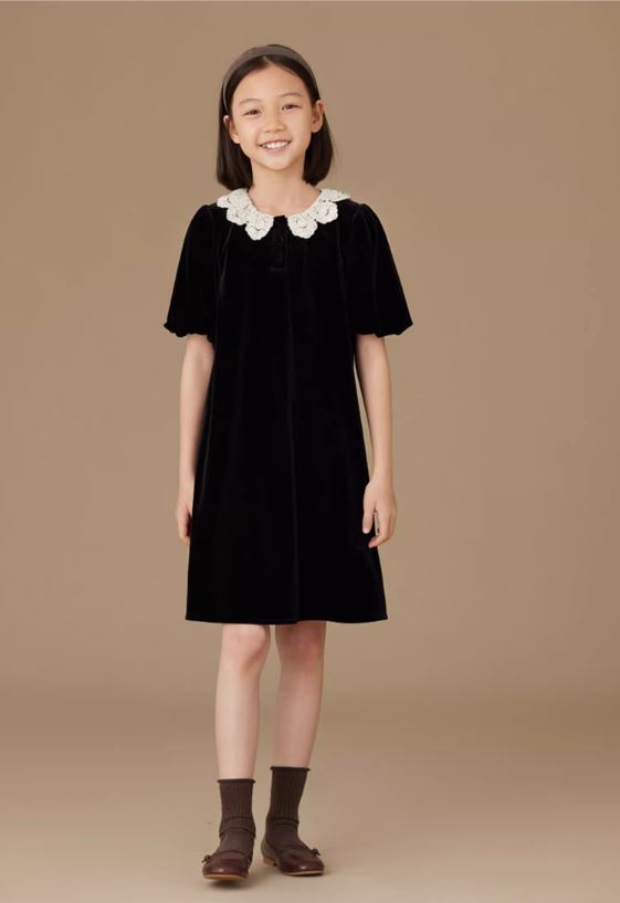 K21701 - Petal collar velvet dress