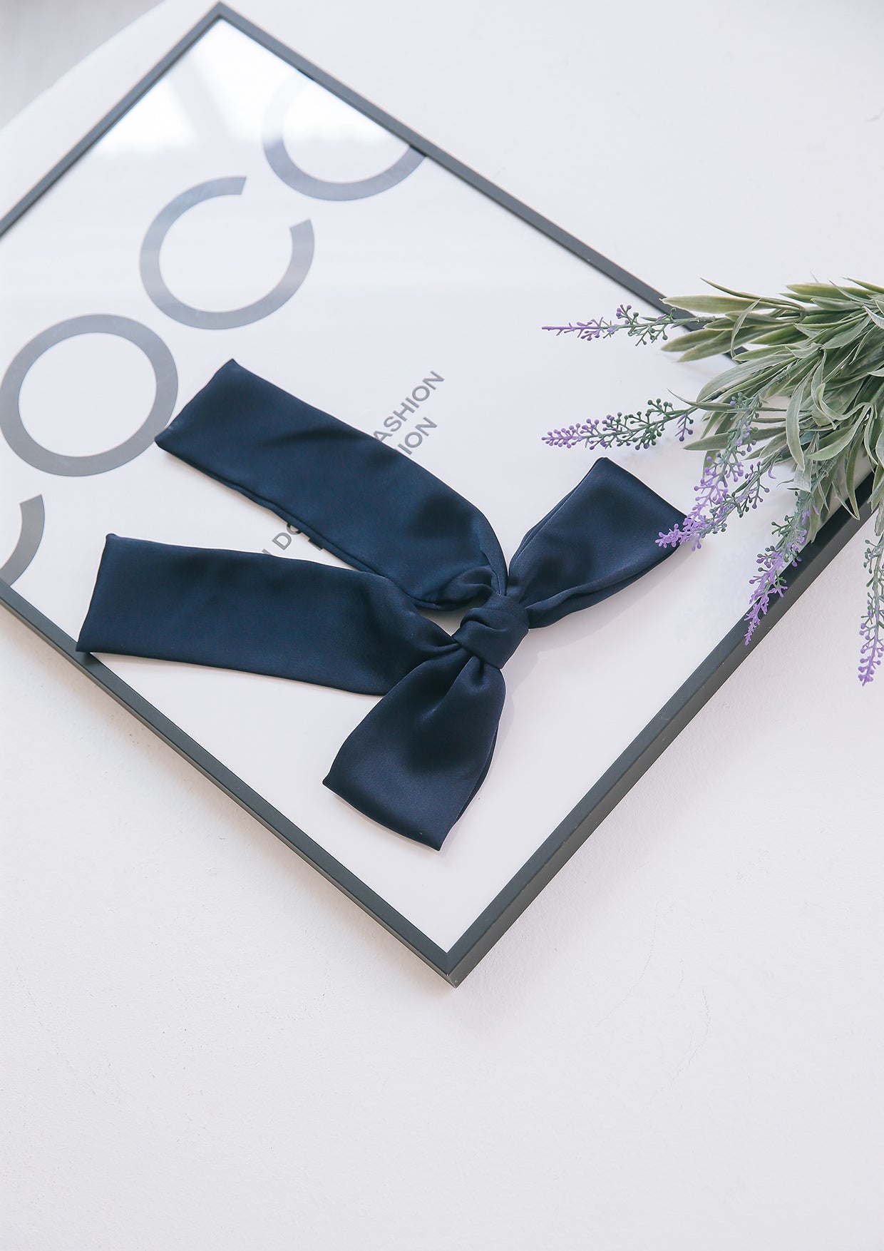 Navy satin long ribbon hairpin