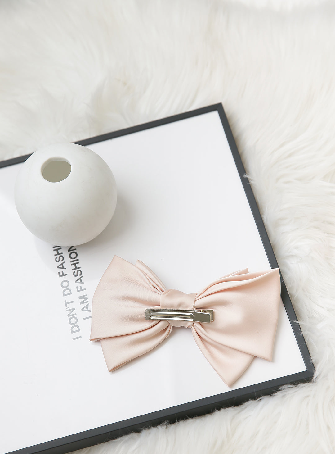 Silky big ribbon triple hairpin (beige)