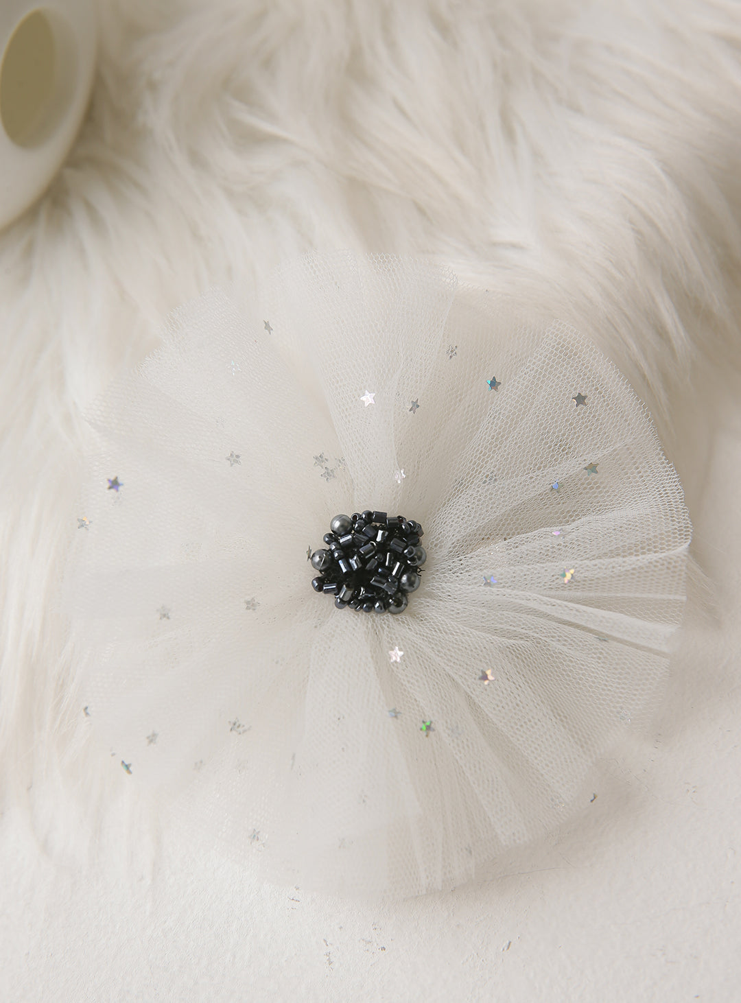 Star Sequined White Tulle Hairpin