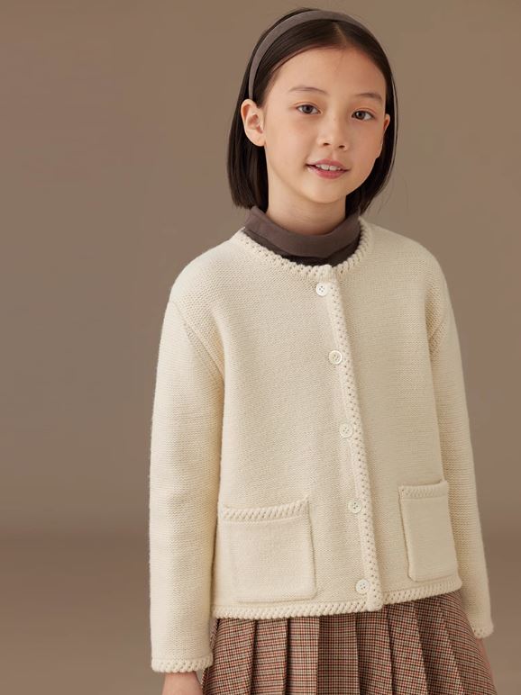 K12065 - Ivory knitted cardigan with pockets