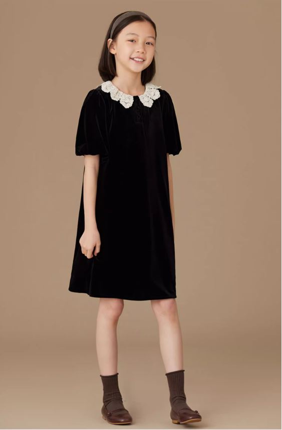 K21701 - Petal collar velvet dress