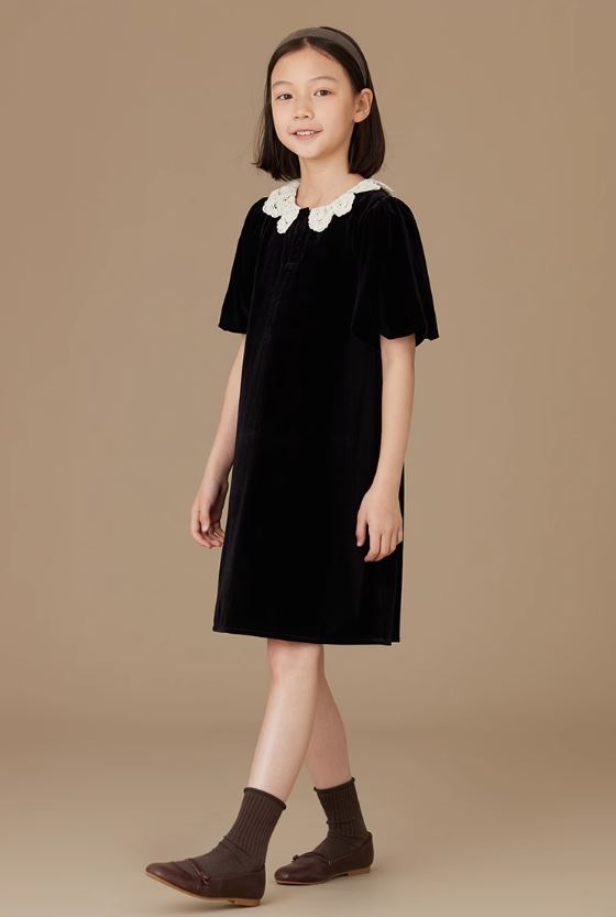 K21701 - Petal collar velvet dress