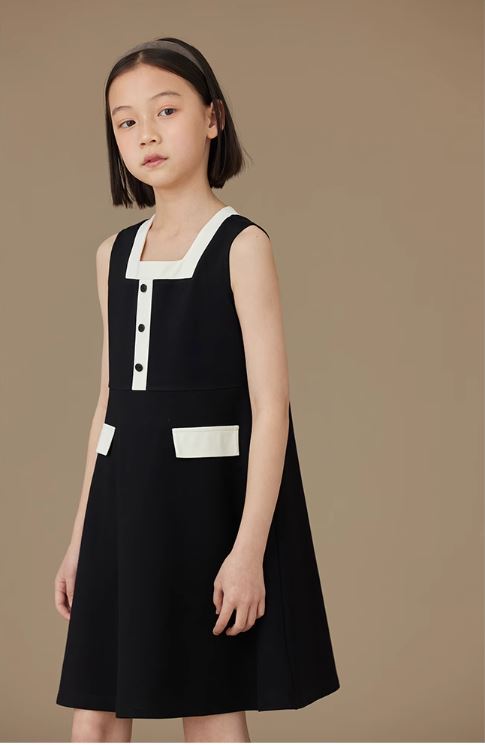 K31803 - Monochrome modern style dress