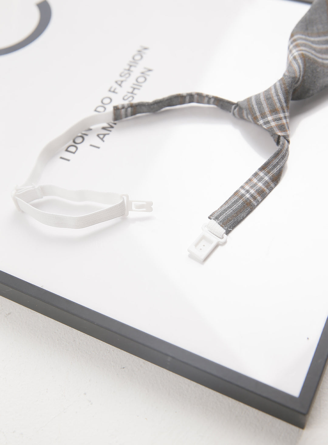 メローグレーチェック柄ネクタイ