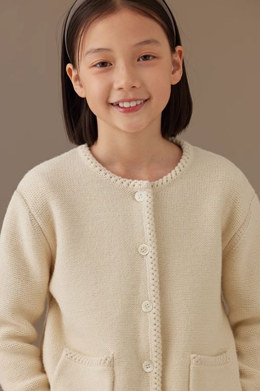 K12065 - Ivory knitted cardigan with pockets