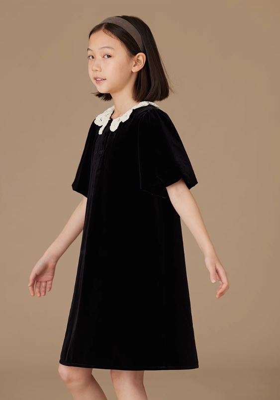 K21701 - Petal collar velvet dress