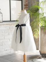 子供ドレス発表会・結婚式・おしゃれなDRESCCOのエレボスホワイトドレス（ネイビー）の画像16