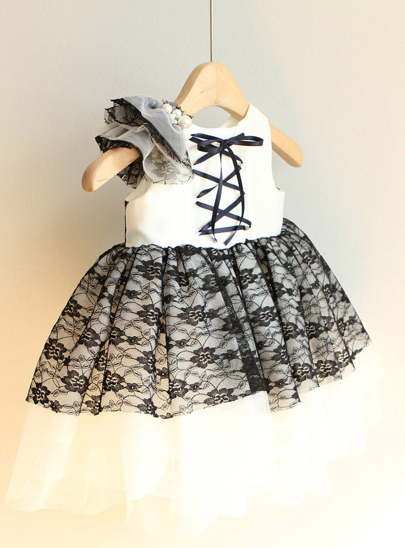 子供ドレス発表会・結婚式・おしゃれなDRESCCOのアルフェンホワイトブラック刺繍ドレスの画像16