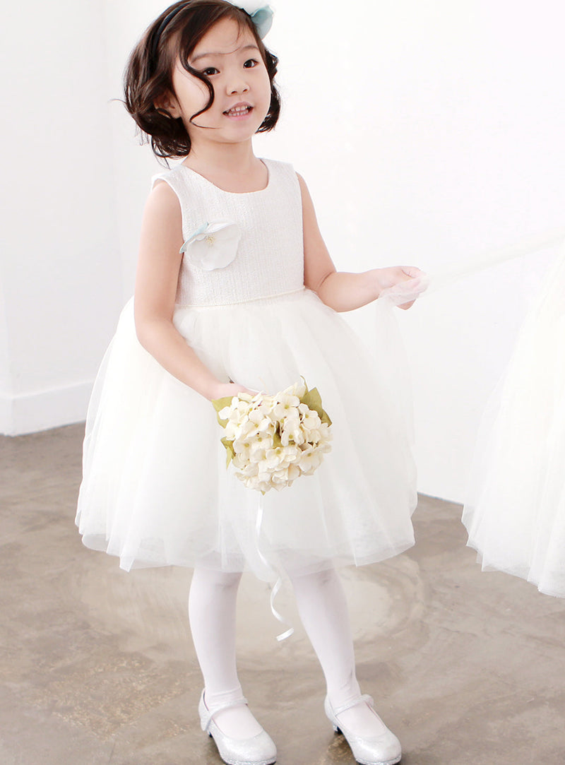 子供ドレス発表会・結婚式・おしゃれなDRESCCOのテティスフラワーコサージュツイードドレスの画像2