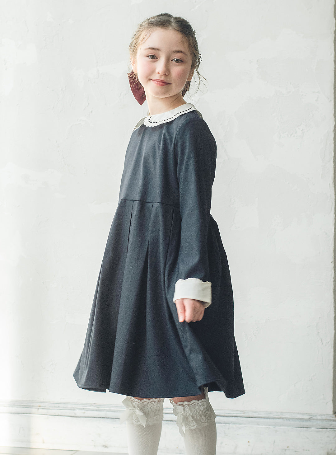 スカラップ襟のクラシカルフォーマルワンピース