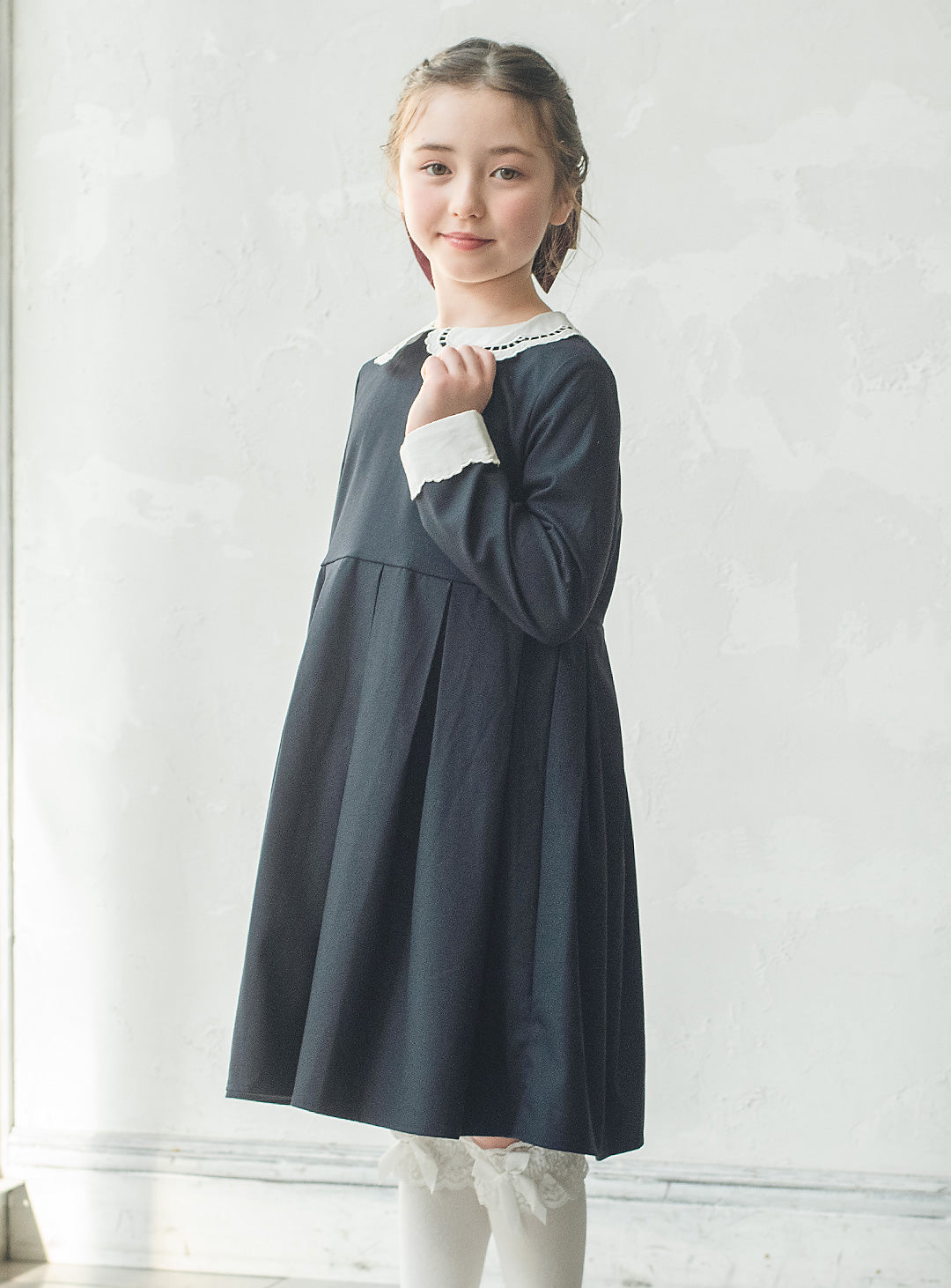 スカラップ襟のクラシカルフォーマルワンピース