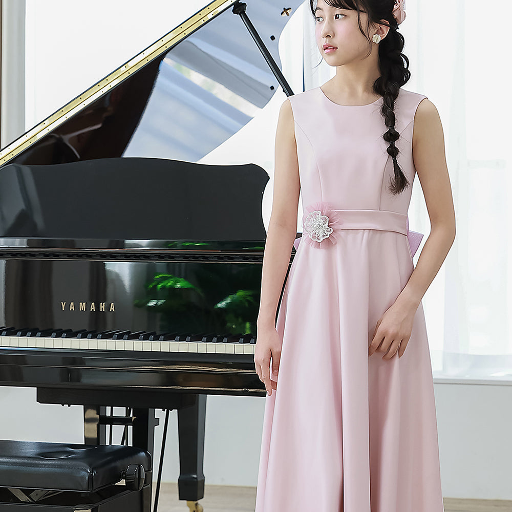 2025 Junior dress collection