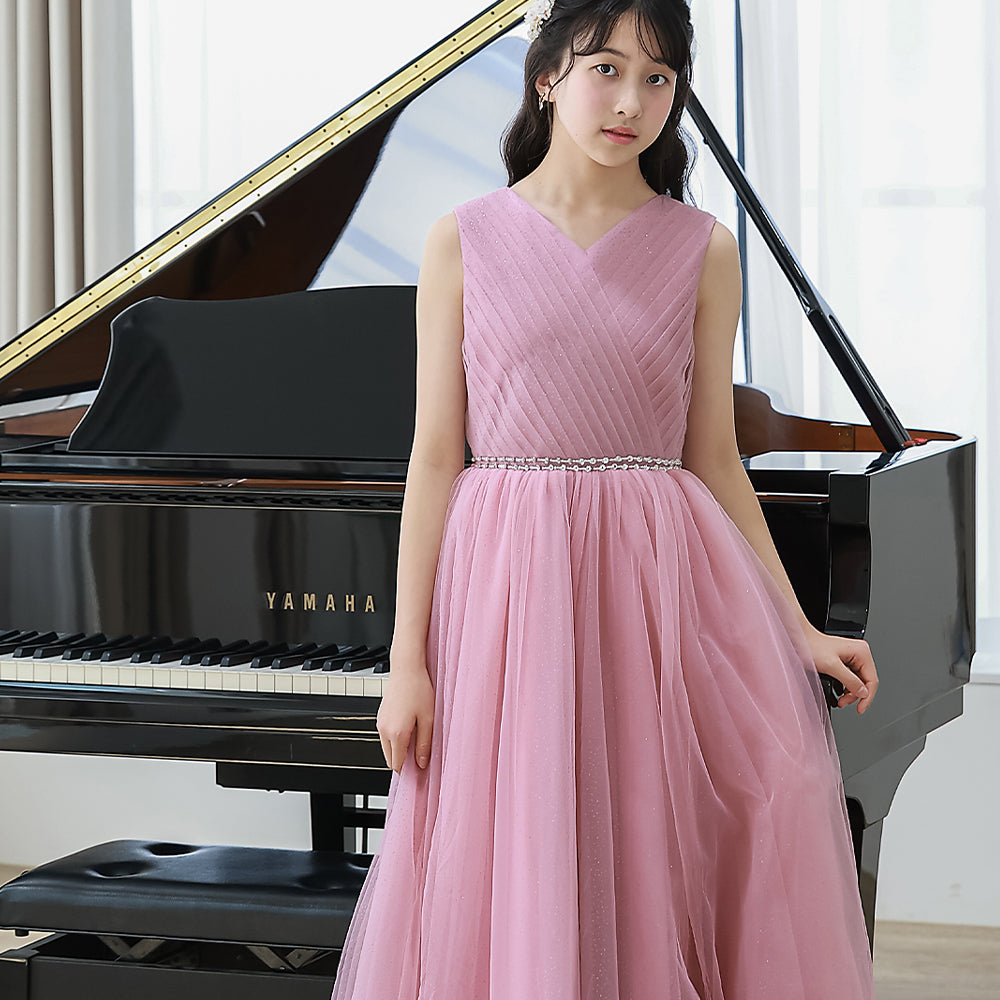 2025 Junior dress collection