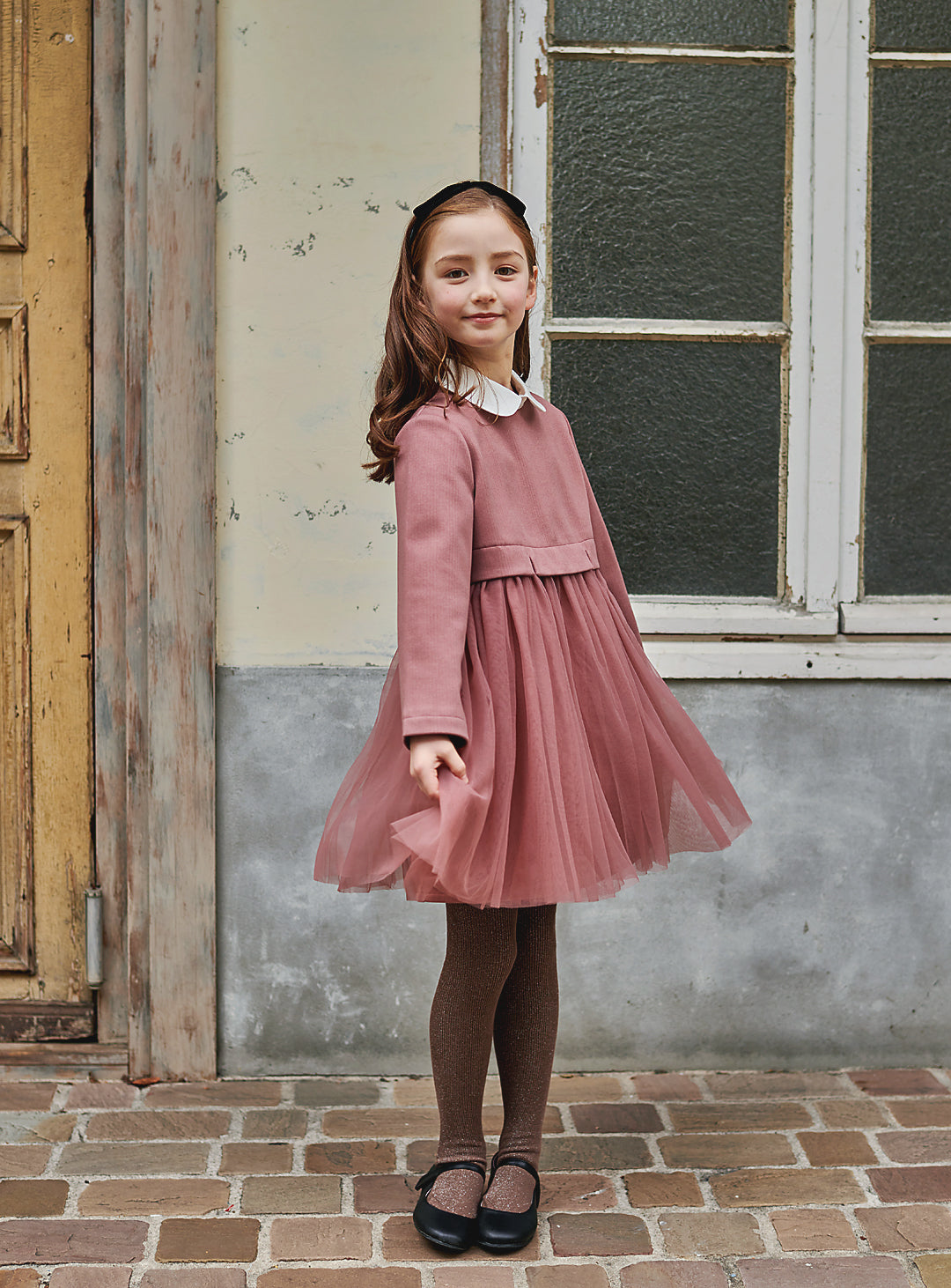 K9117 - Round collar classic tulle layered dress