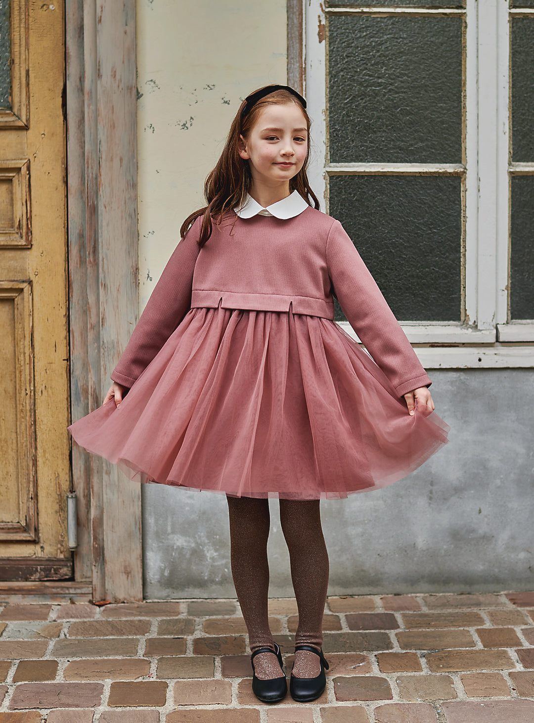 K9117 - Round collar classic tulle layered dress