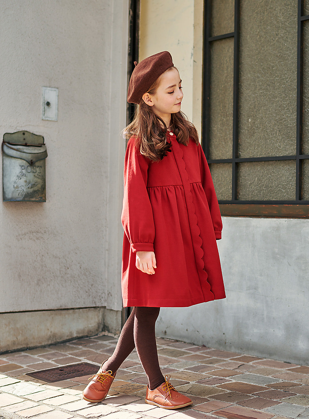 K9092 - Antique red long-sleeved dress