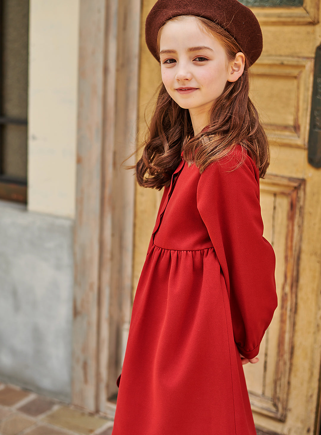 K9092 - Antique red long-sleeved dress