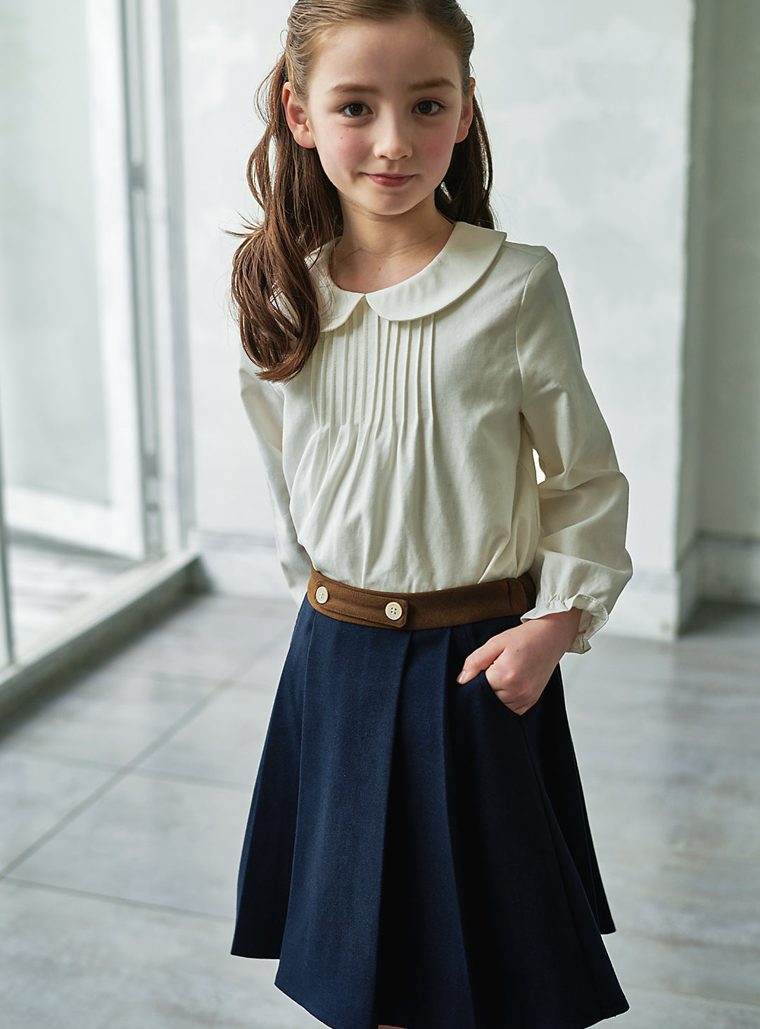 K10008 - Navy bicolor pleated skirt