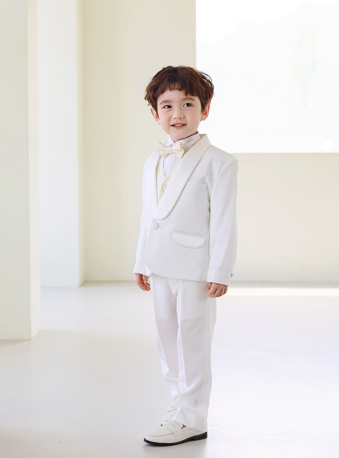 Basic White Tuxedo Ivory Vest 4 Piece Set (Tuxedo Top and Bottom + Vest + Tie)