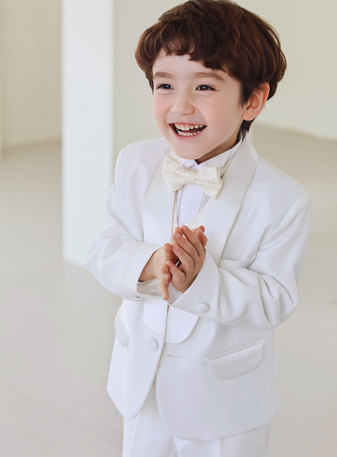 Basic White Tuxedo Ivory Vest 4 Piece Set (Tuxedo Top and Bottom + Vest + Tie)