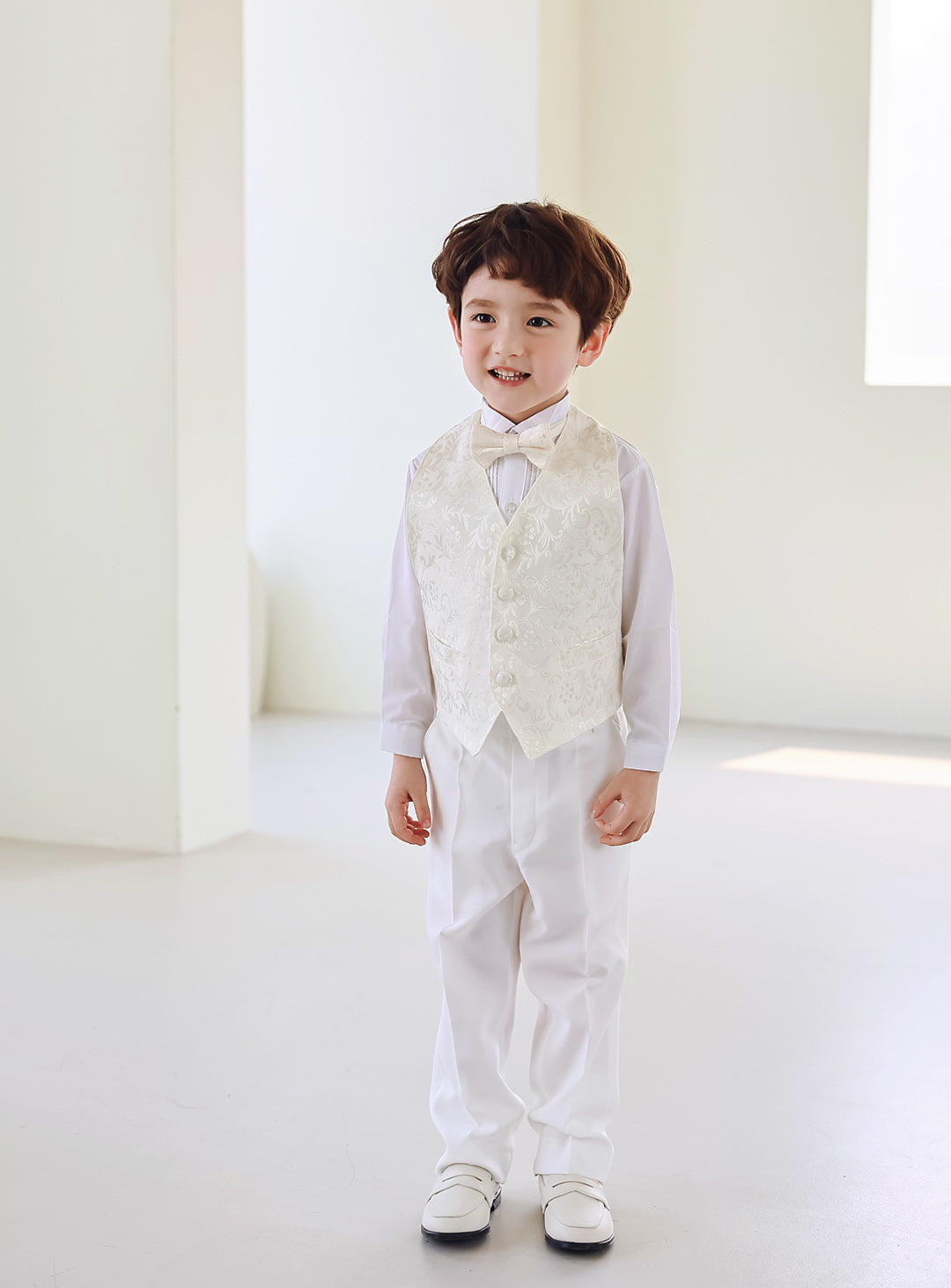 Basic White Tuxedo Ivory Vest 4 Piece Set (Tuxedo Top and Bottom + Vest + Tie)