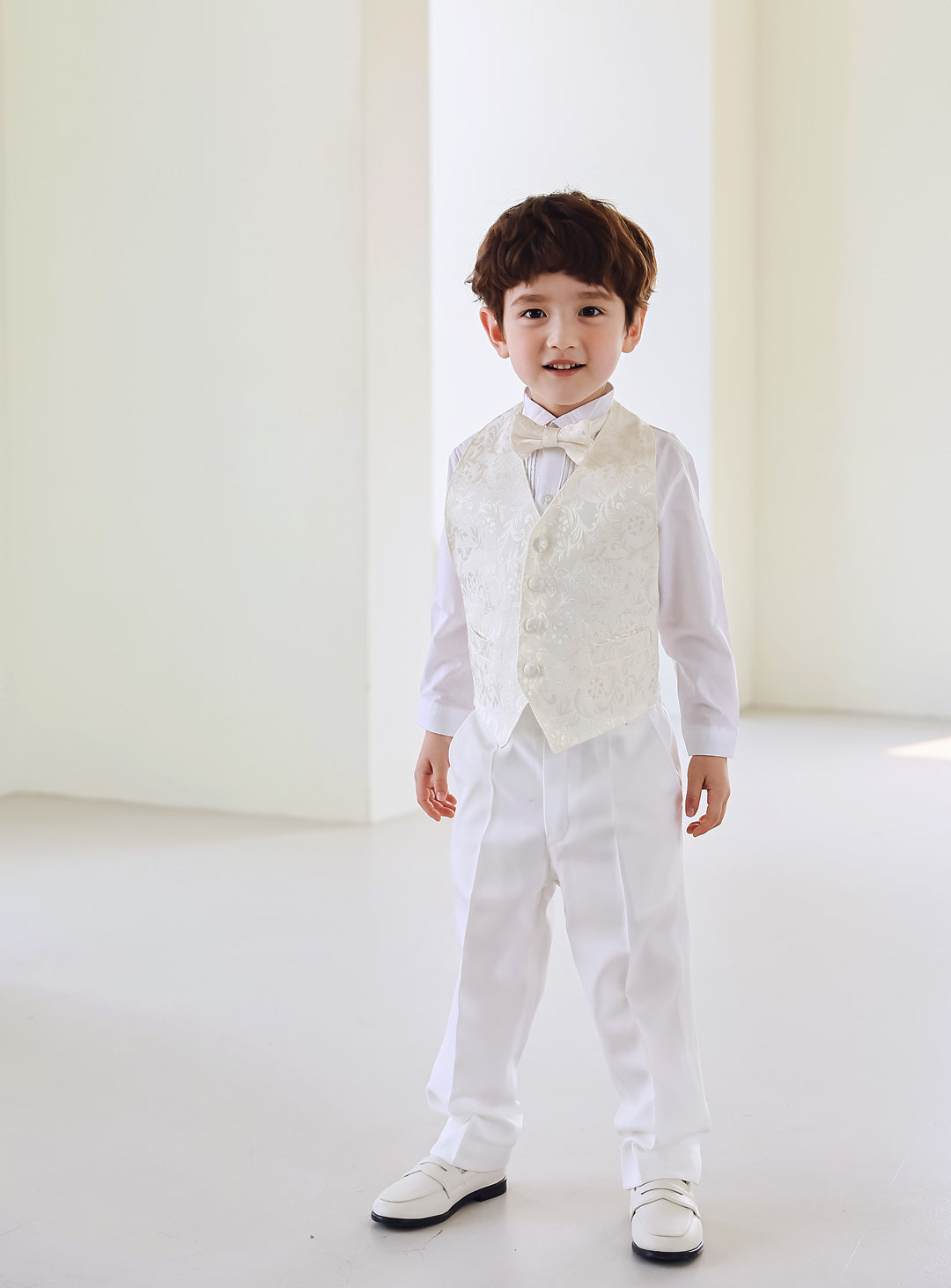 Basic White Tuxedo Ivory Vest 4 Piece Set (Tuxedo Top and Bottom + Vest + Tie)