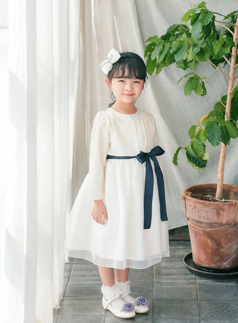 子供ドレス発表会・結婚式・おしゃれなDRESCCOのエレボスホワイトドレス（ネイビー）の画像11