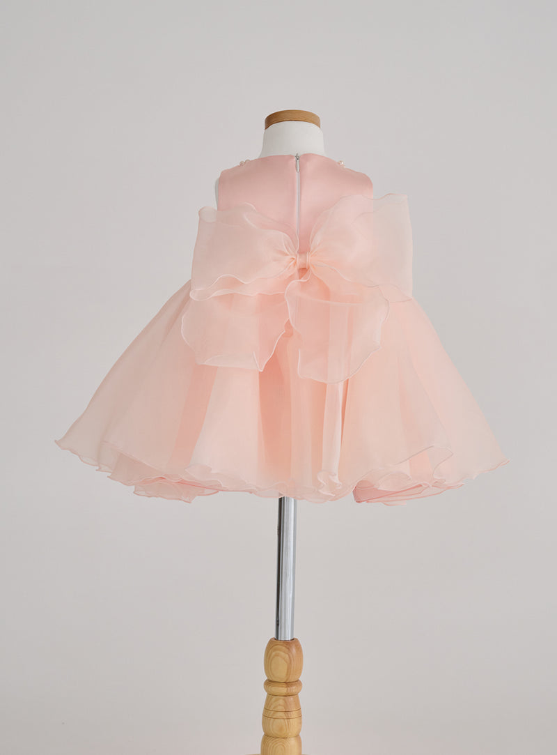 ツーラインパールベビーピンクドレス