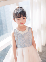 子供ドレス発表会・結婚式・おしゃれなDRESCCOのパールビジューソフトベージュオーガンジードレスブルーの画像6