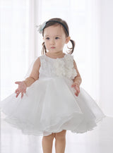子供ドレス発表会・結婚式・おしゃれなDRESCCOのベビー・フラワーモチーフオフホワイトドレスの画像8
