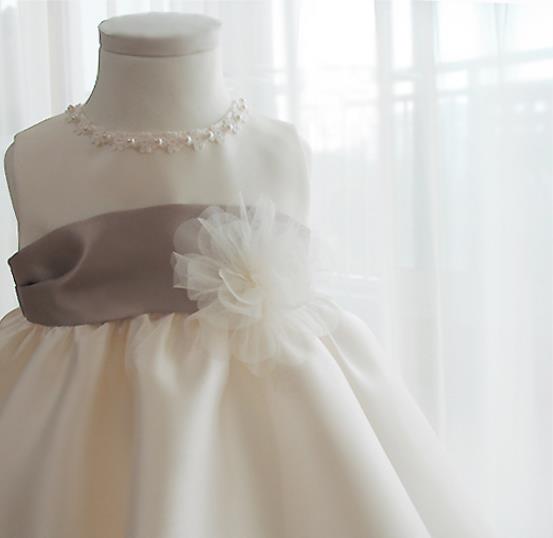 子供ドレス発表会・結婚式・おしゃれなDRESCCOのベビードレスココアの画像3