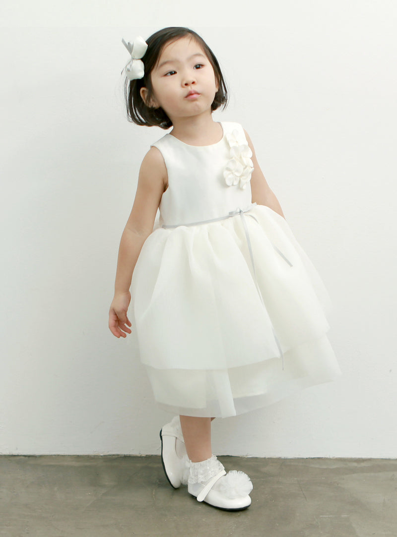 子供ドレス発表会・結婚式・おしゃれなDRESCCOのアイテールフラワーコサージュシルバーリボンドレスの画像6