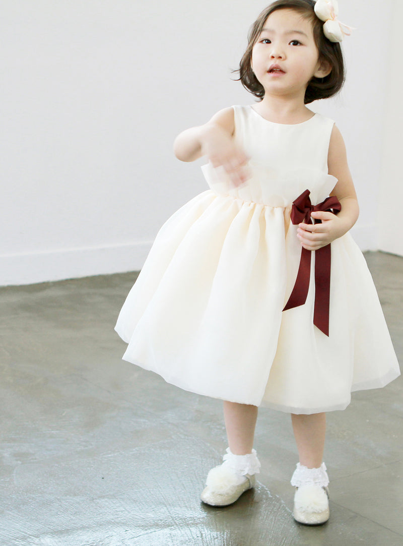 子供ドレス発表会・結婚式・おしゃれなDRESCCOのペルセポーネレッドワインリボンアイボリードレスの画像5