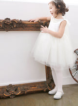子供ドレス発表会・結婚式・おしゃれなDRESCCOのアイリスビジューネックレスビックリボンホワイトドレスの画像2