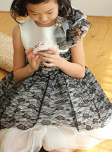 子供ドレス発表会・結婚式・おしゃれなDRESCCOのアルフェンホワイトブラック刺繍ドレスの画像10