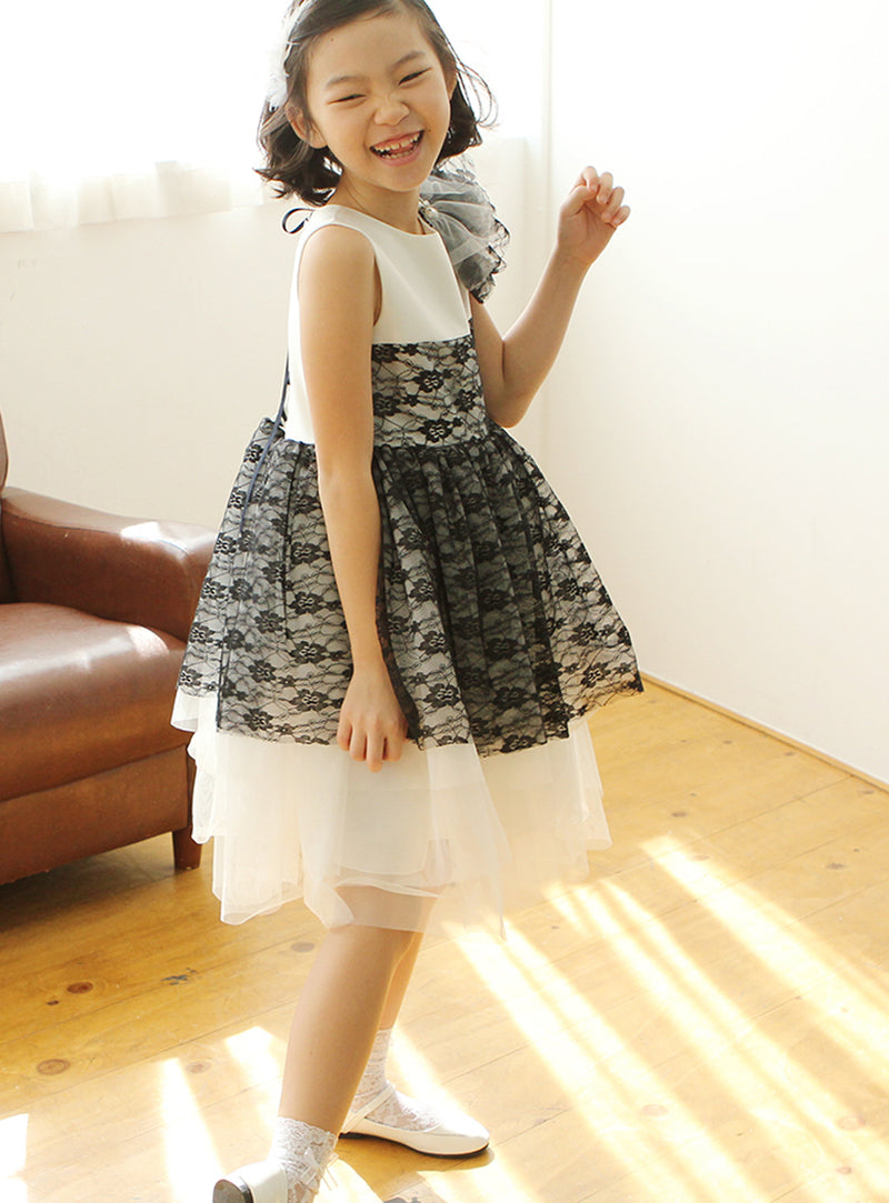 子供ドレス発表会・結婚式・おしゃれなDRESCCOのアルフェンホワイトブラック刺繍ドレスの画像6