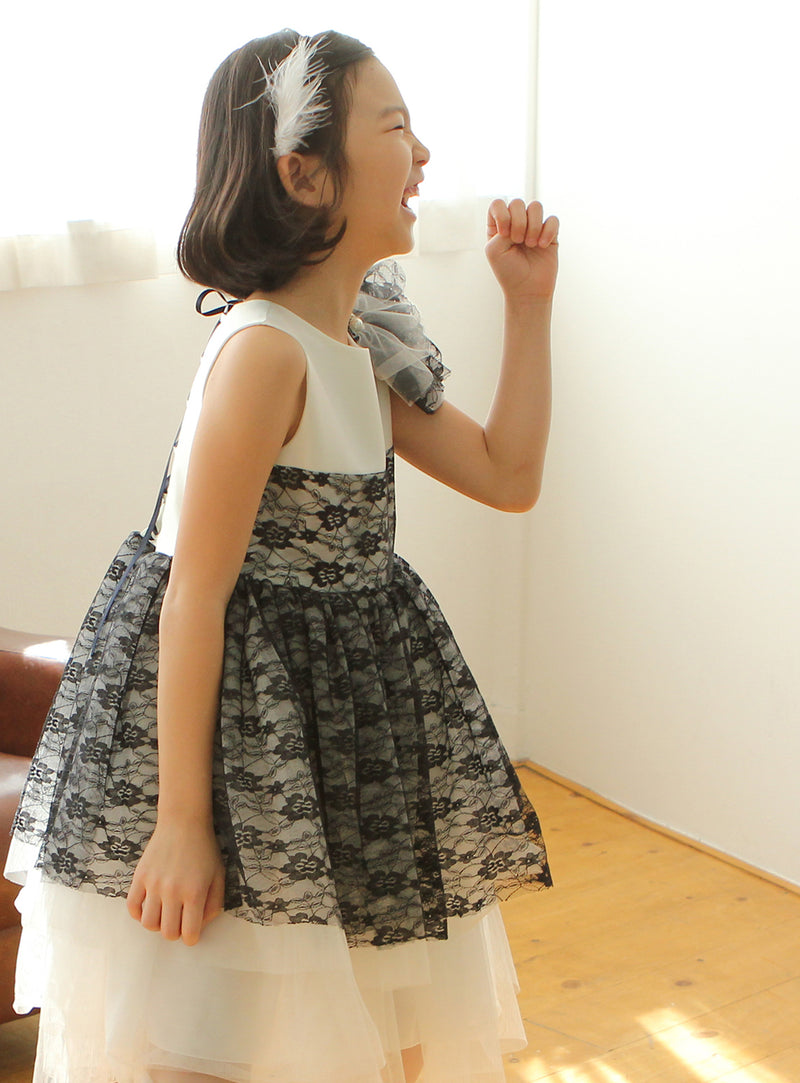 子供ドレス発表会・結婚式・おしゃれなDRESCCOのアルフェンホワイトブラック刺繍ドレスの画像7